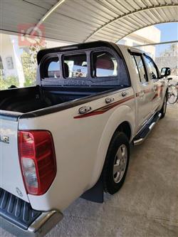 نيسان نافارا